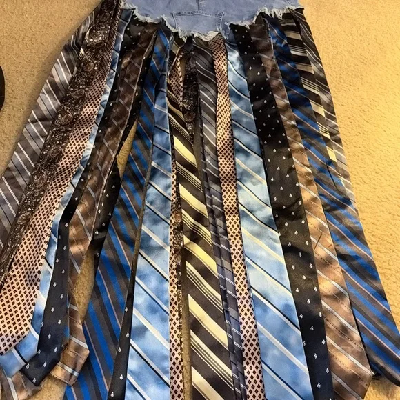 SO YOU THOUGHT DENIM SKIRT WITH TIE - Picture 8 of 9